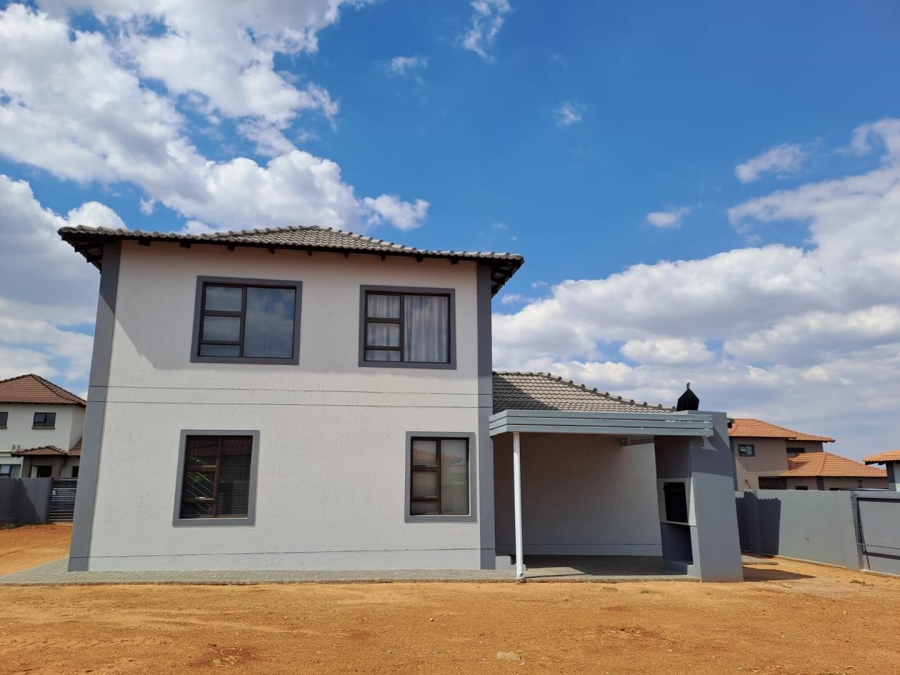 3 Bedroom Property for Sale in Halfway House Gauteng