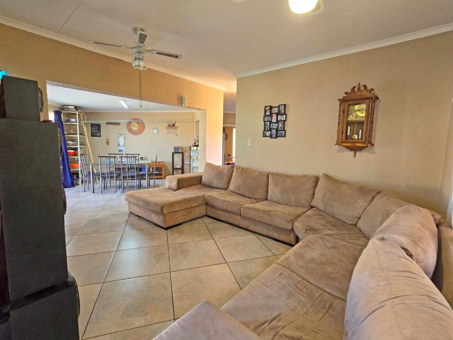 4 Bedroom Property for Sale in Brackendowns Gauteng