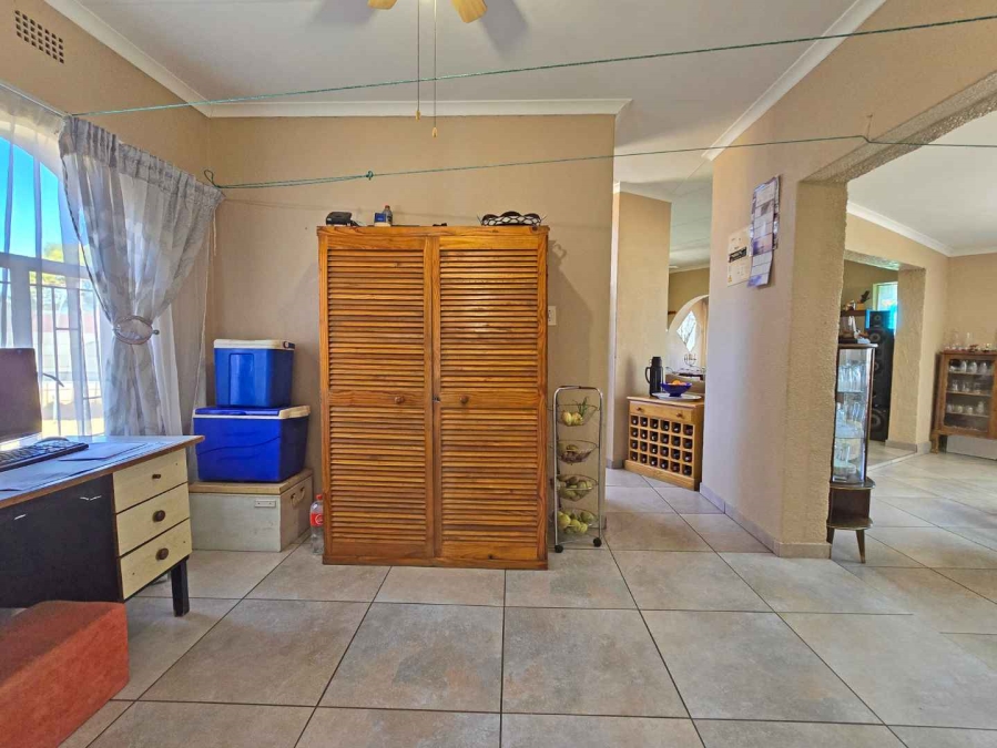 4 Bedroom Property for Sale in Brackendowns Gauteng