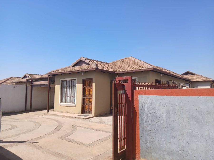 3 Bedroom Property for Sale in Nellmapius Gauteng