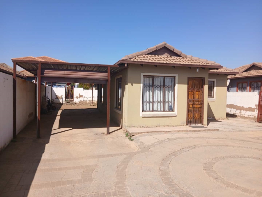 3 Bedroom Property for Sale in Nellmapius Gauteng