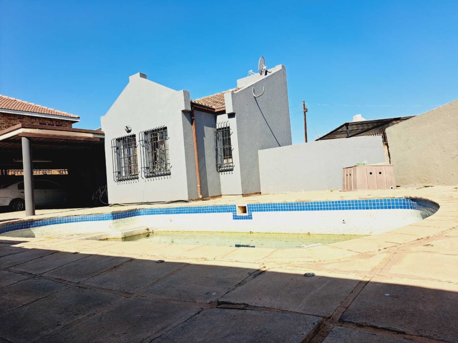 3 Bedroom Property for Sale in Eersterust Gauteng