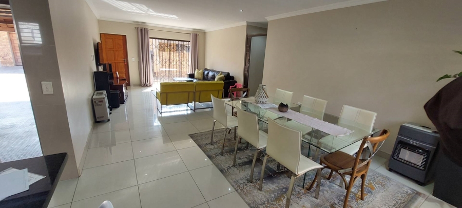 3 Bedroom Property for Sale in New Redruth Gauteng