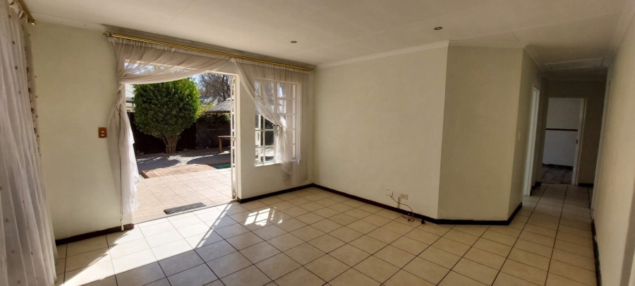 3 Bedroom Property for Sale in Verwoerdpark Gauteng