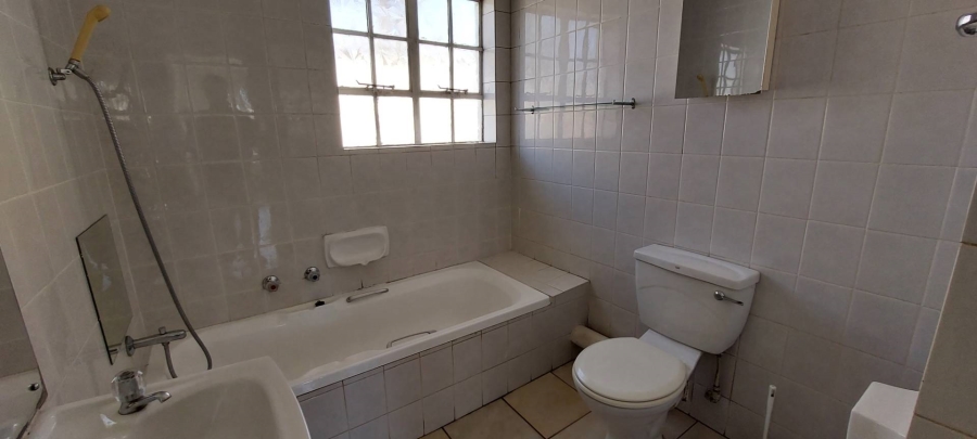 3 Bedroom Property for Sale in Verwoerdpark Gauteng