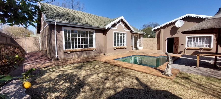 3 Bedroom Property for Sale in Verwoerdpark Gauteng