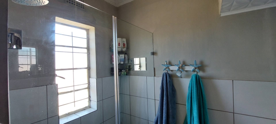 4 Bedroom Property for Sale in Florentia Gauteng