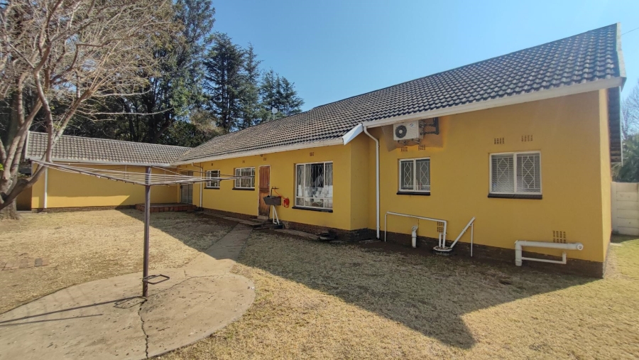 4 Bedroom Property for Sale in Brackenhurst Gauteng