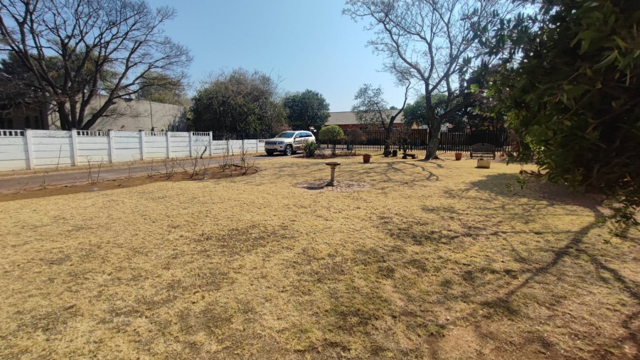 4 Bedroom Property for Sale in Brackenhurst Gauteng