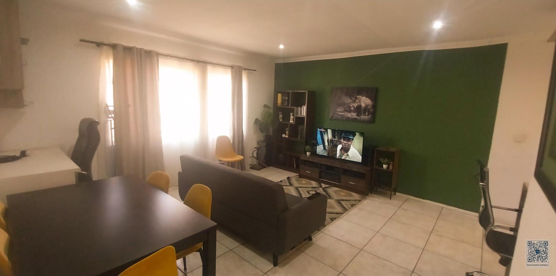 3 Bedroom Property for Sale in Die Hoewes Gauteng