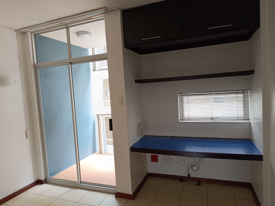 2 Bedroom Property for Sale in Hatfield Gauteng