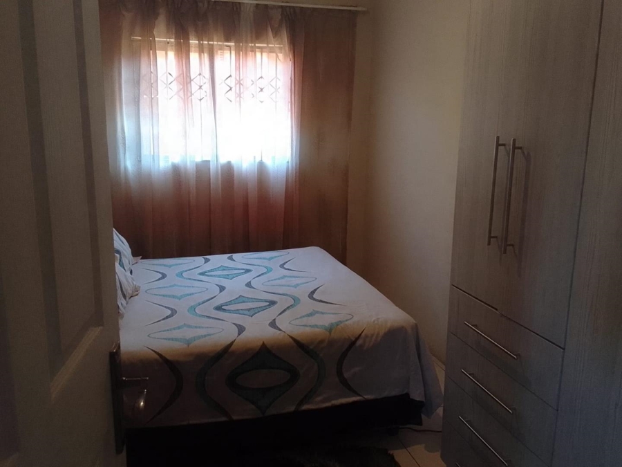 2 Bedroom Property for Sale in Mapleton A H Gauteng