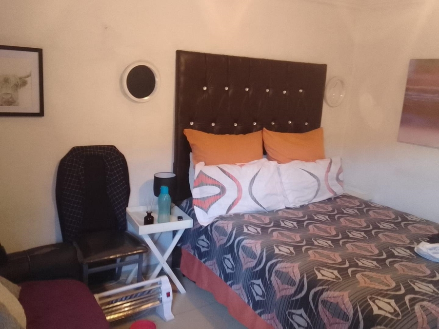 2 Bedroom Property for Sale in Mapleton A H Gauteng