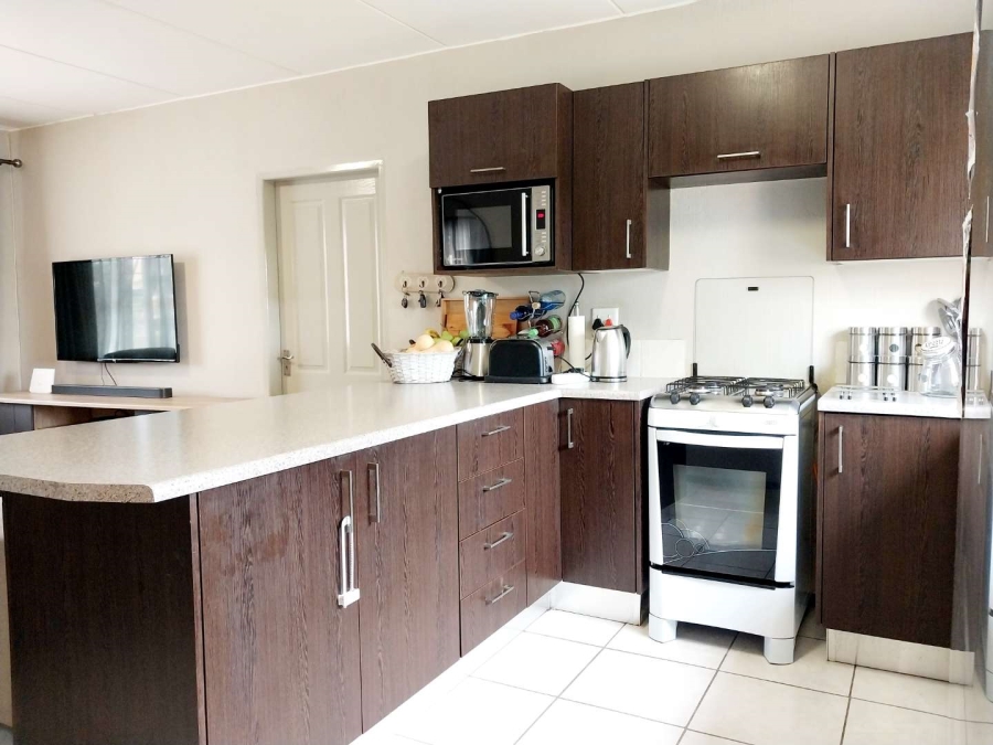 2 Bedroom Property for Sale in Honeydew Gauteng