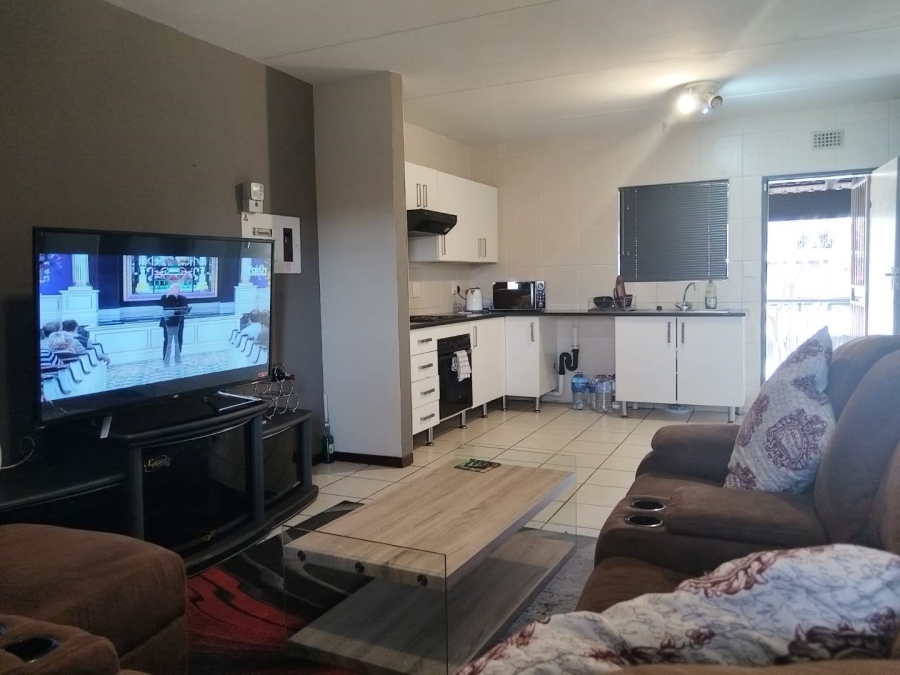 2 Bedroom Property for Sale in Sonneglans Gauteng