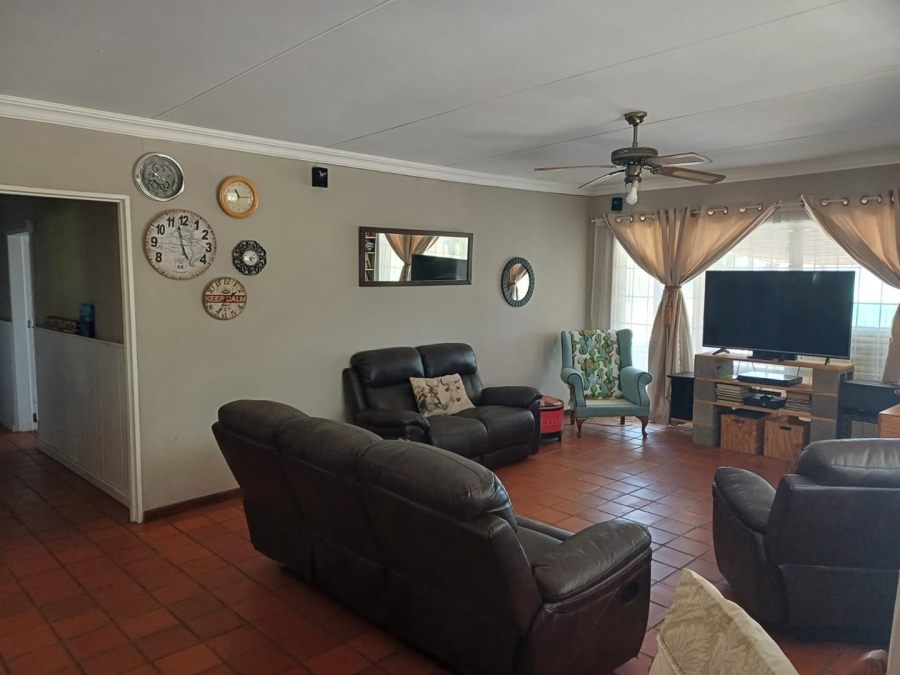 3 Bedroom Property for Sale in Mnandi Gauteng