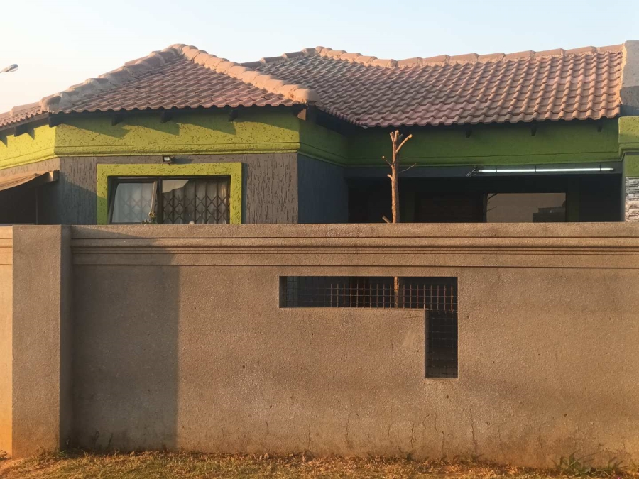 3 Bedroom Property for Sale in Klippoortje Gauteng