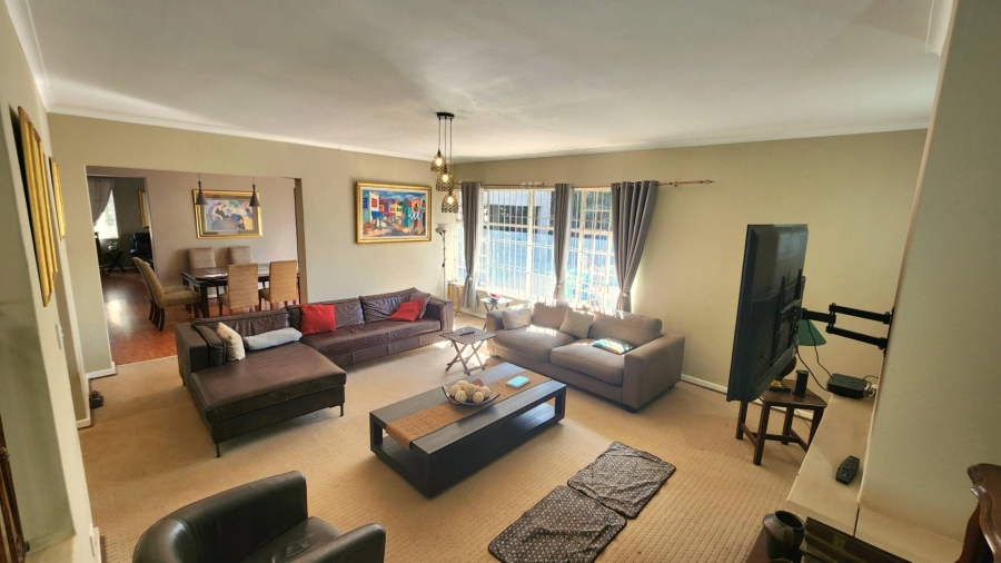 4 Bedroom Property for Sale in Savoy Estate Gauteng