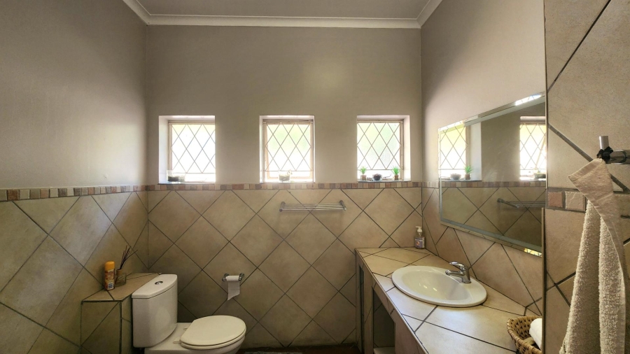 4 Bedroom Property for Sale in Savoy Estate Gauteng