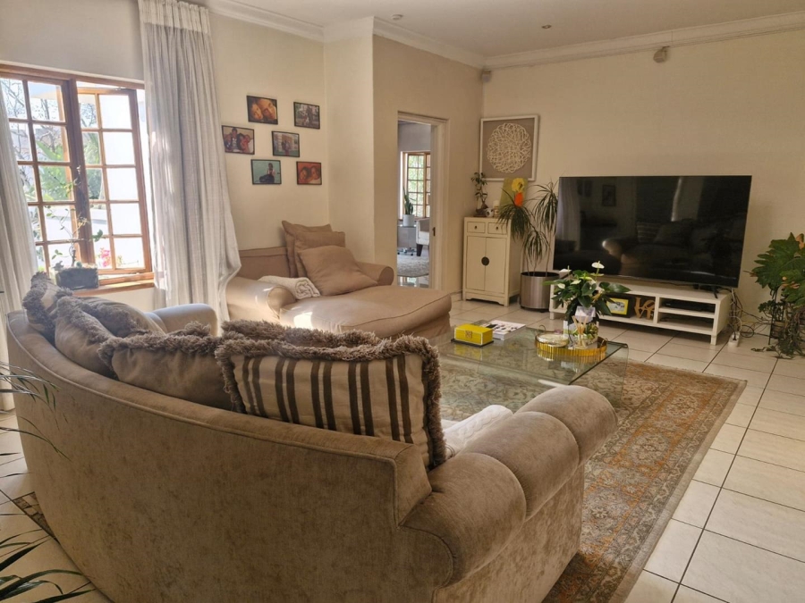 To Let 4 Bedroom Property for Rent in Morningside Gauteng