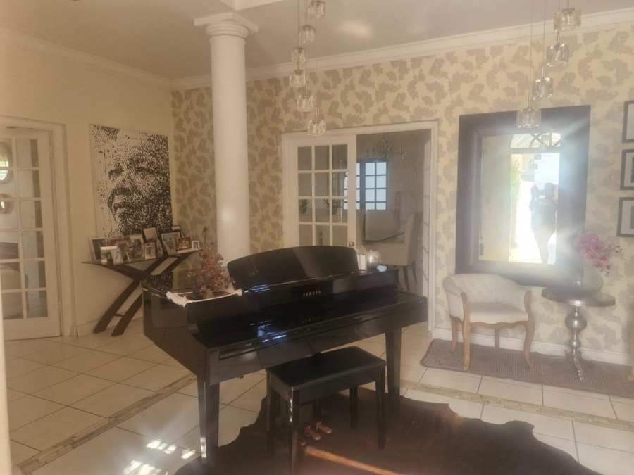 To Let 4 Bedroom Property for Rent in Morningside Gauteng