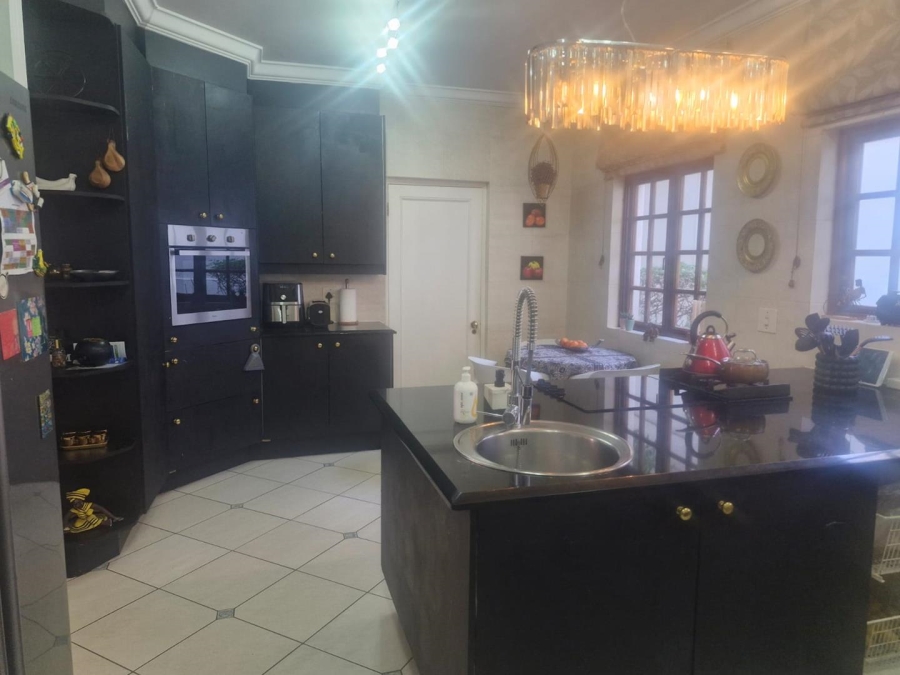 To Let 4 Bedroom Property for Rent in Morningside Gauteng