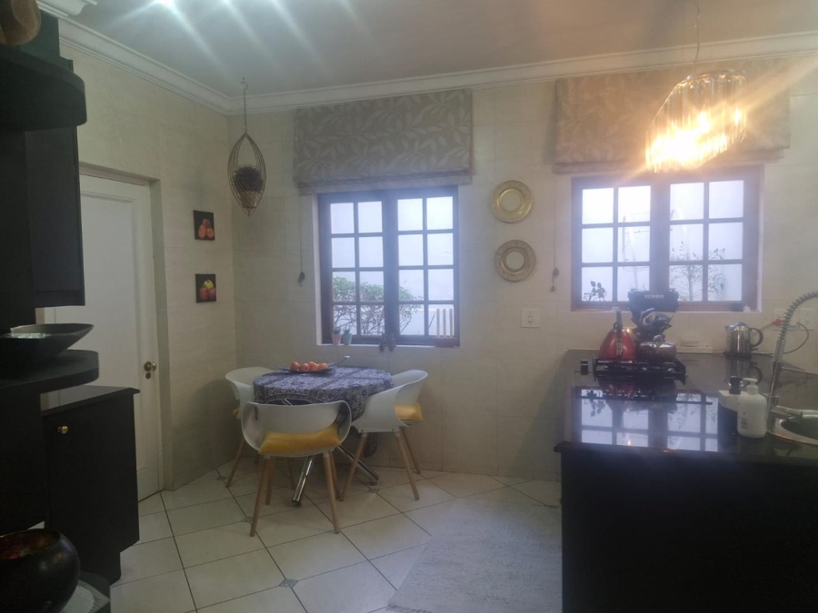 To Let 4 Bedroom Property for Rent in Morningside Gauteng