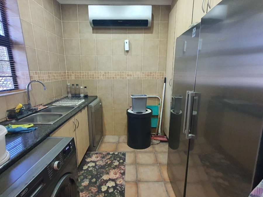 4 Bedroom Property for Sale in Brackenhurst Gauteng