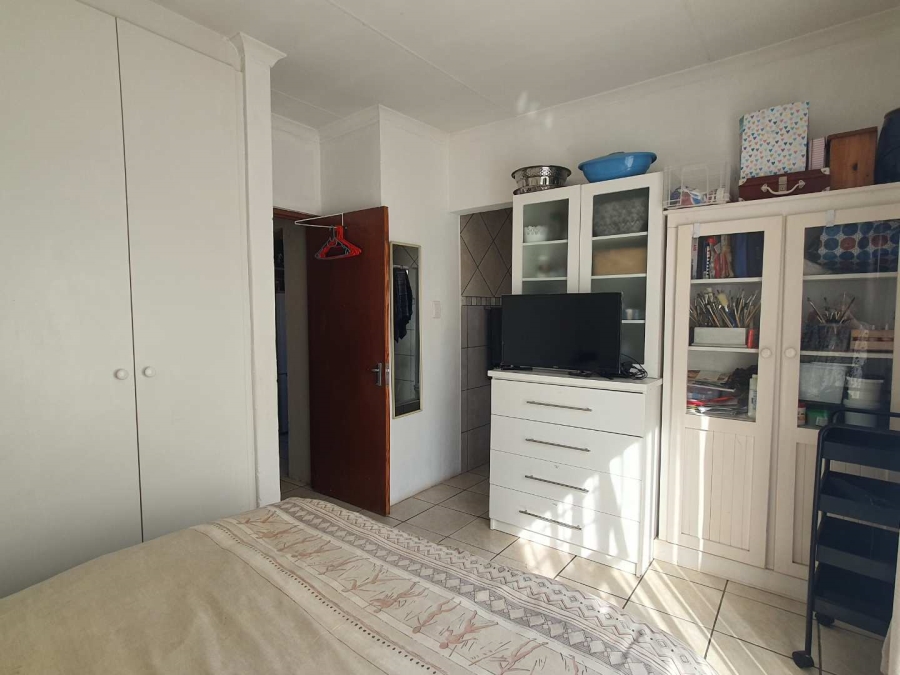 4 Bedroom Property for Sale in Brackenhurst Gauteng