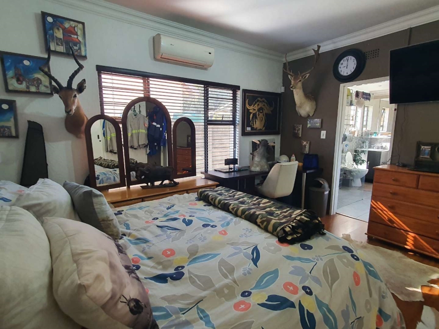 4 Bedroom Property for Sale in Brackenhurst Gauteng