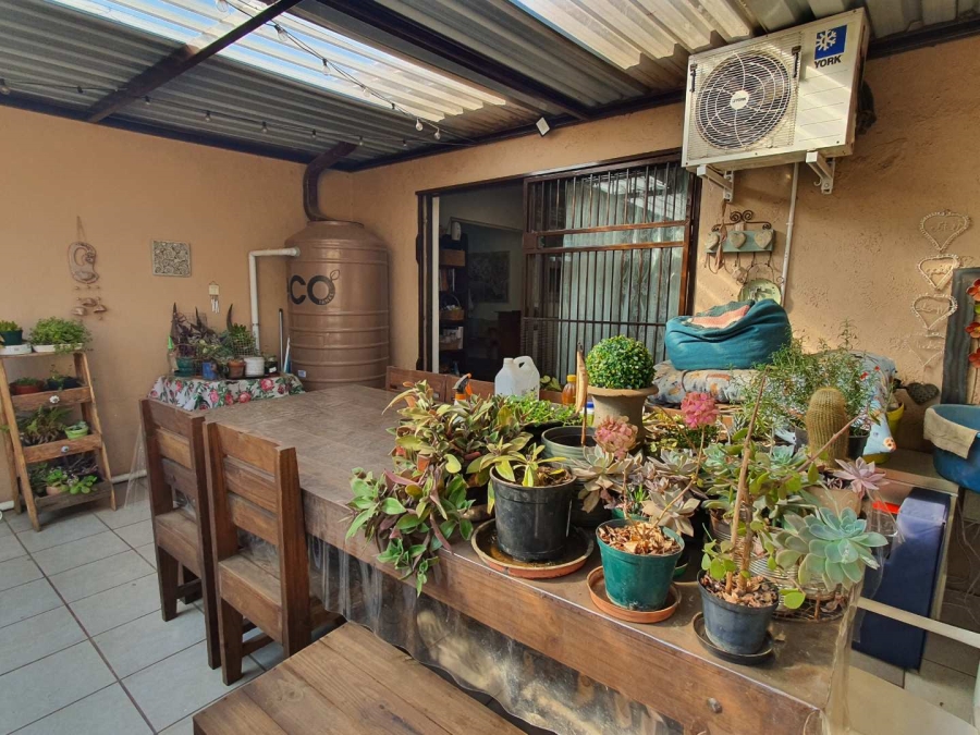 4 Bedroom Property for Sale in Brackenhurst Gauteng