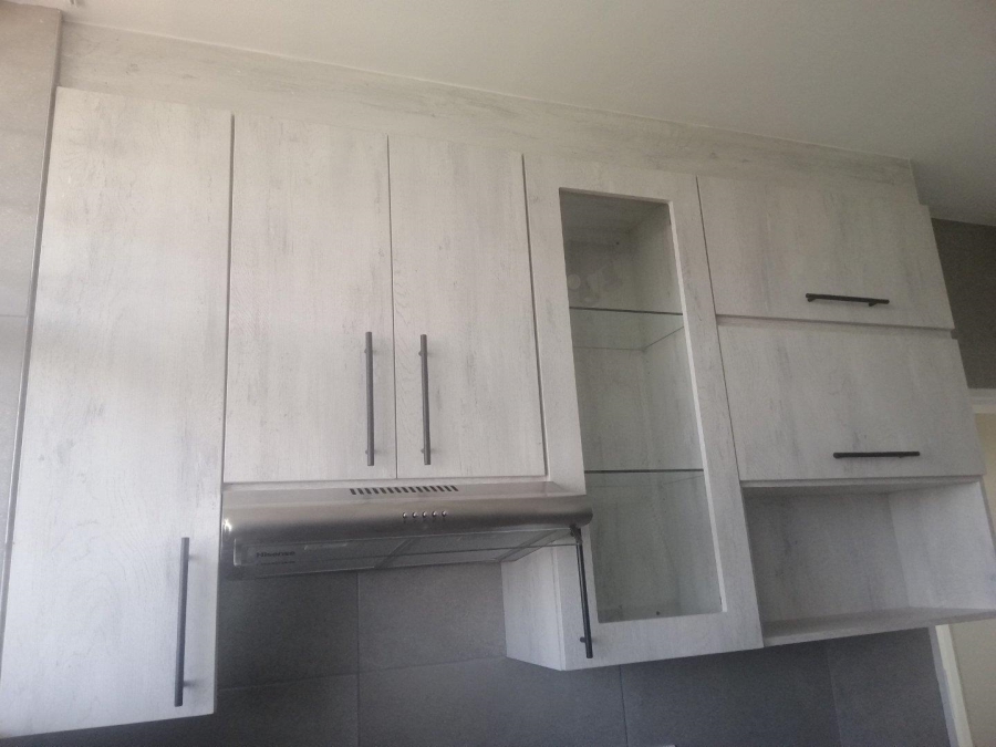 To Let 2 Bedroom Property for Rent in Denlee Gauteng