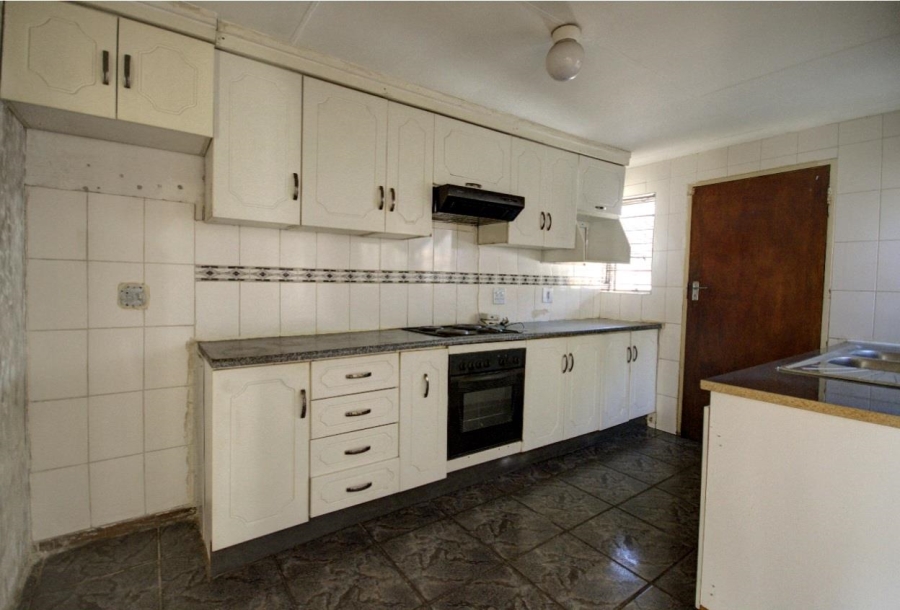 4 Bedroom Property for Sale in Mayberry Park Gauteng