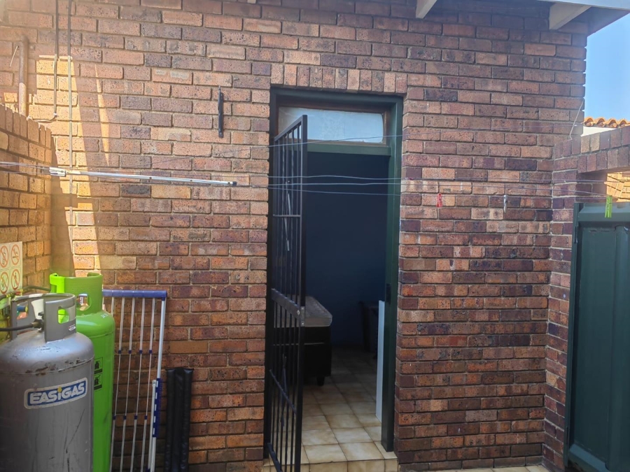 3 Bedroom Property for Sale in Lambton Gauteng