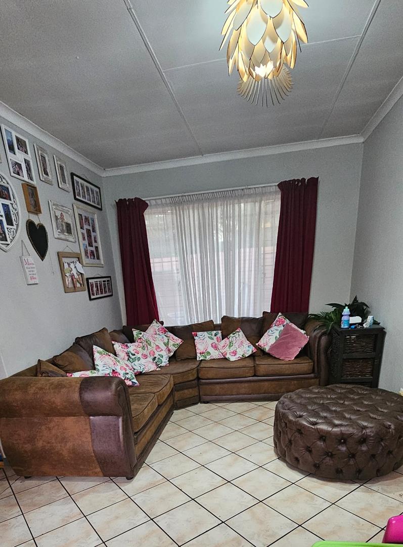 3 Bedroom Property for Sale in Highveld Gauteng