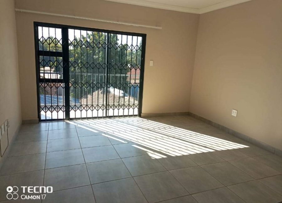 2 Bedroom Property for Sale in Pretoria North Gauteng