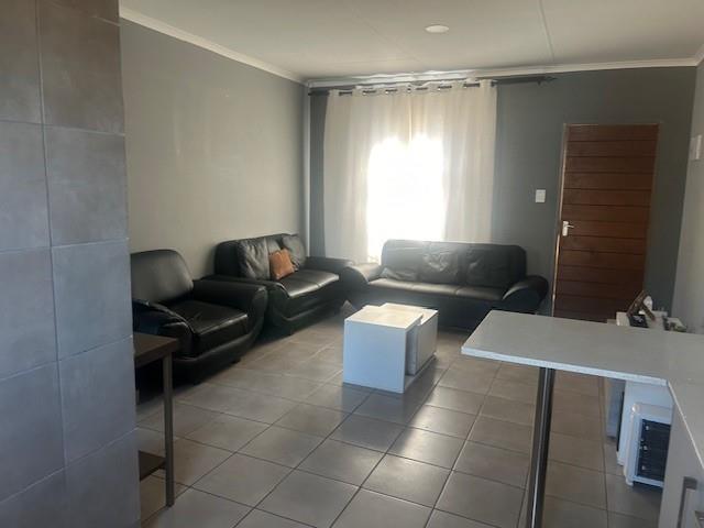 2 Bedroom Property for Sale in Groblerpark Gauteng