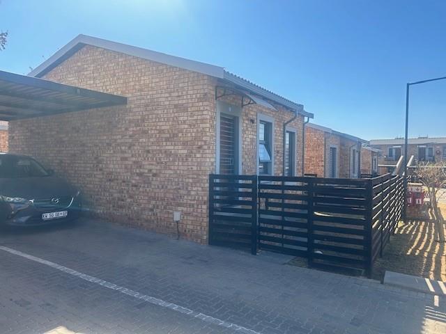 2 Bedroom Property for Sale in Groblerpark Gauteng