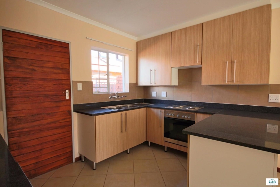 3 Bedroom Property for Sale in Monavoni Gauteng