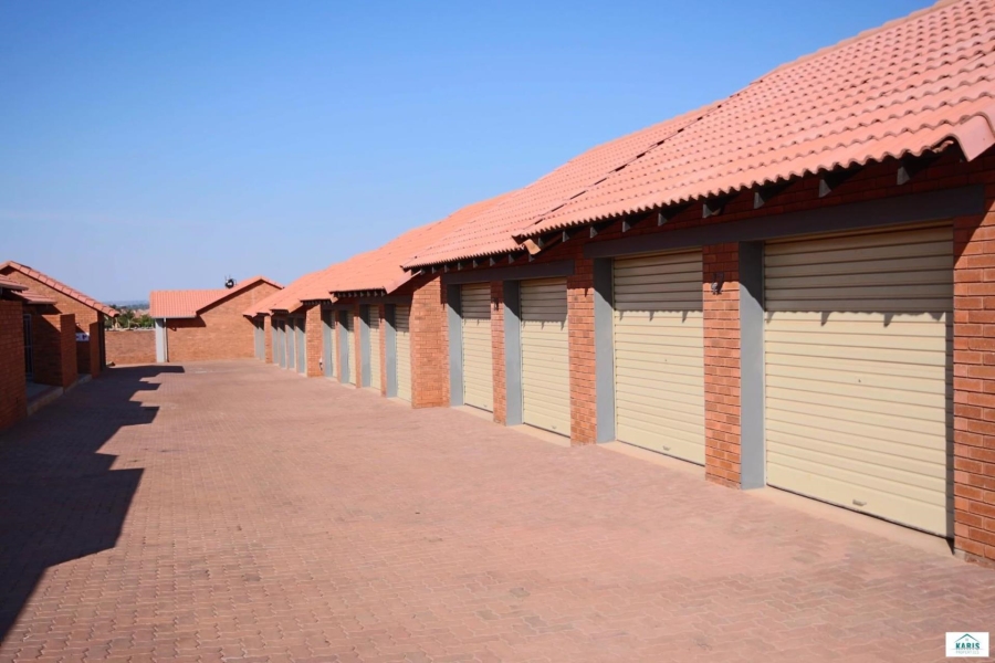 3 Bedroom Property for Sale in Monavoni Gauteng