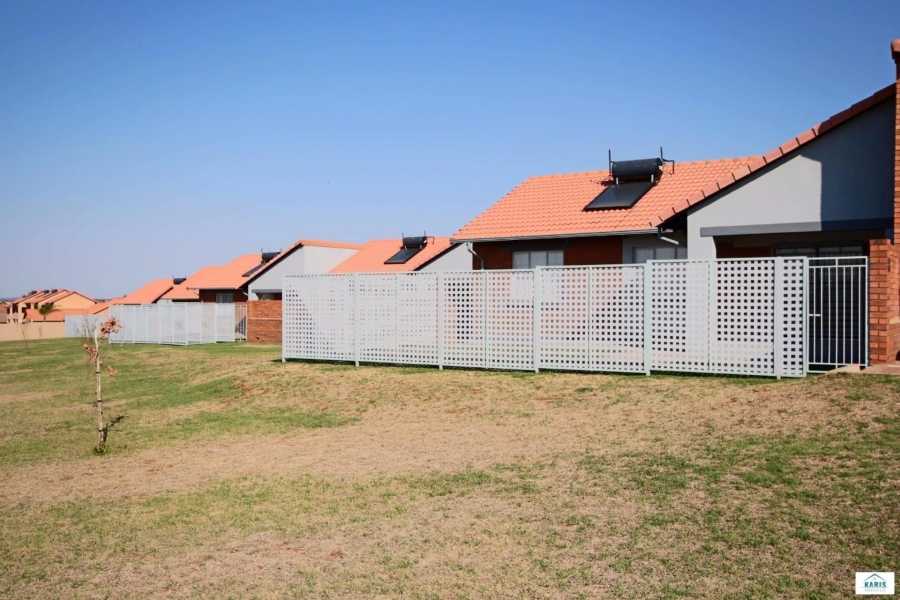 3 Bedroom Property for Sale in Monavoni Gauteng