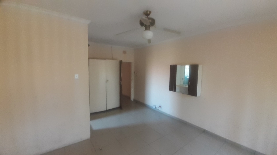 To Let 3 Bedroom Property for Rent in West Park Gauteng