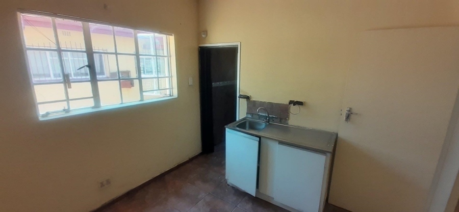 To Let 3 Bedroom Property for Rent in West Park Gauteng