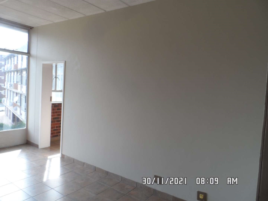 To Let 1 Bedroom Property for Rent in Groenkloof Gauteng