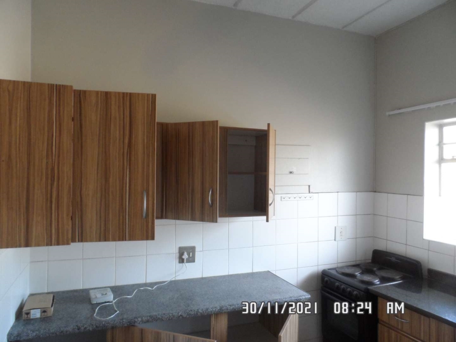 To Let 1 Bedroom Property for Rent in Groenkloof Gauteng