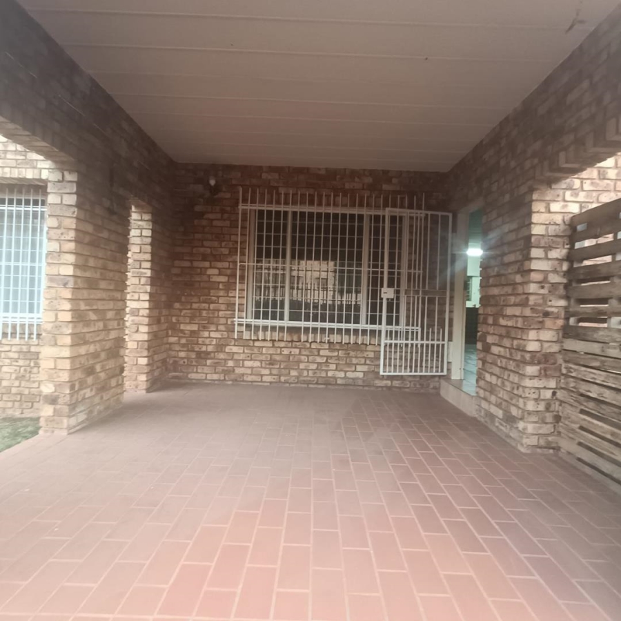 3 Bedroom Property for Sale in Zwartkop Gauteng