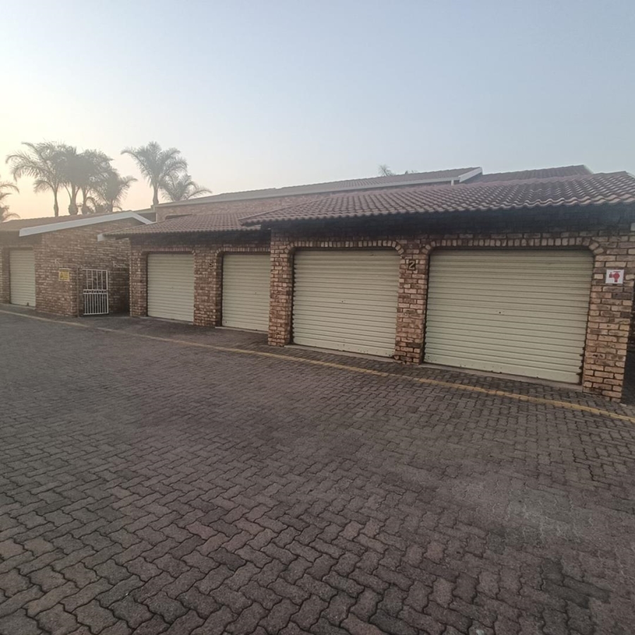 3 Bedroom Property for Sale in Zwartkop Gauteng