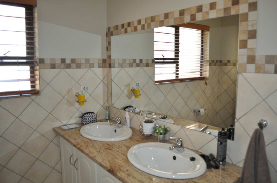 2 Bedroom Property for Sale in Hazeldean Gauteng