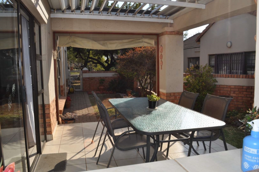 2 Bedroom Property for Sale in Hazeldean Gauteng