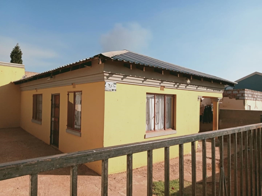 3 Bedroom Property for Sale in Mapleton A H Gauteng